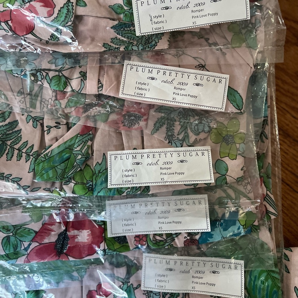 2/6 Plum Pretty Sugar Floral Romper - Brand New - Picture 7 of 8